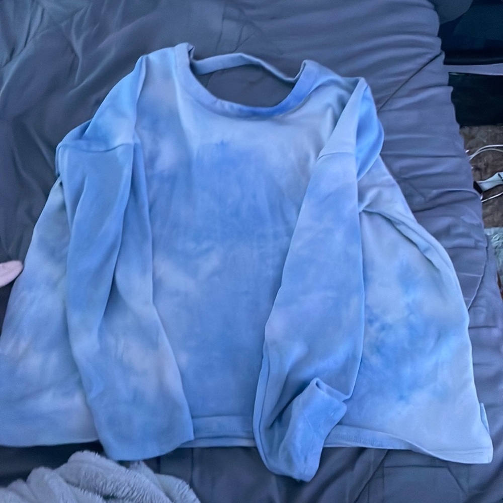 Blue long sleve